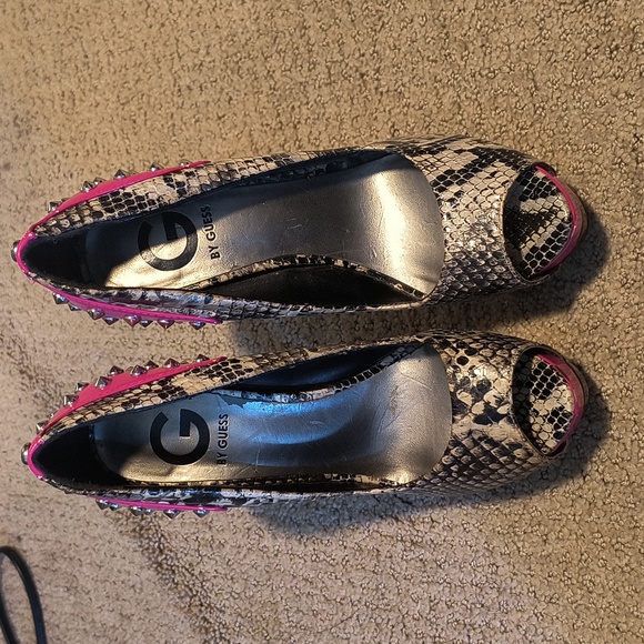 Guess Snake skin sky high heels - Picture 3 of 5